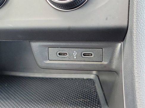 Used 2021 Volkswagen Jetta SE FWD image 22