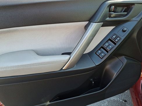 Used 2016 Subaru Forester 2.5i Premium w/ All-Weather Package image 12