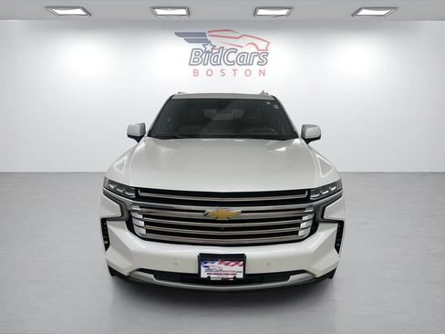Used 2021 Chevrolet Tahoe High Country w/ Premium Package AWD/4WD image 2