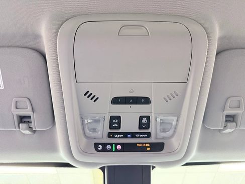 Used 2018 Chevrolet Equinox Premier AWD/4WD image 60