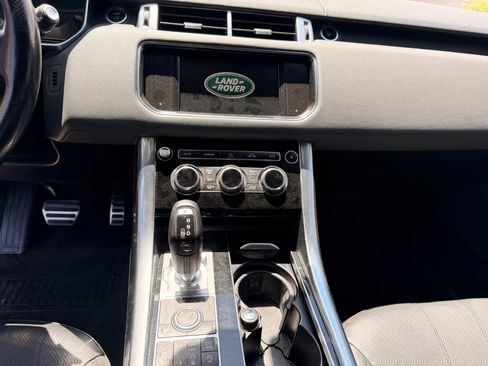Used 2015 Land Rover Range Rover Sport HSE image 11