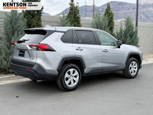Used 2025 Toyota RAV4 LE AWD/4WD image 10