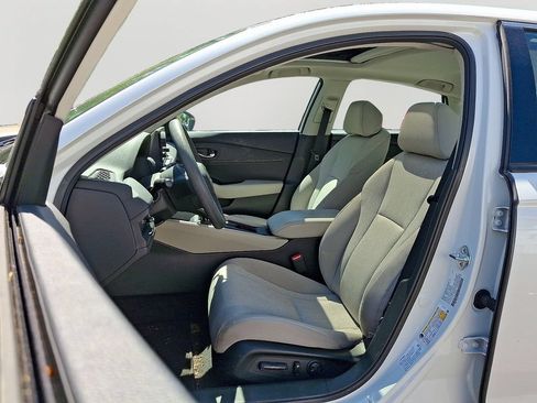 Certified 2023 Honda Accord EX image 13