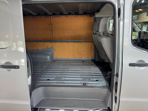 Used 2017 Nissan NV 1500 SV RWD image 11