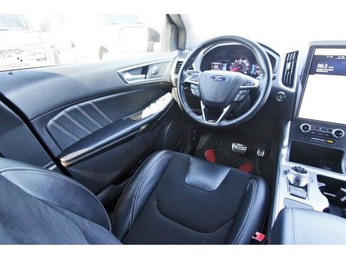 Certified 2022 Ford Edge ST image 7