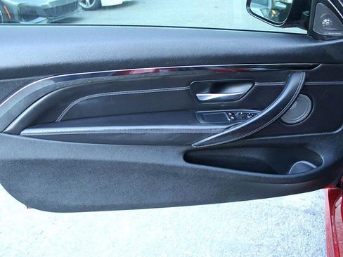 Used 2018 BMW M4 Coupe w/ Competition Package image 9