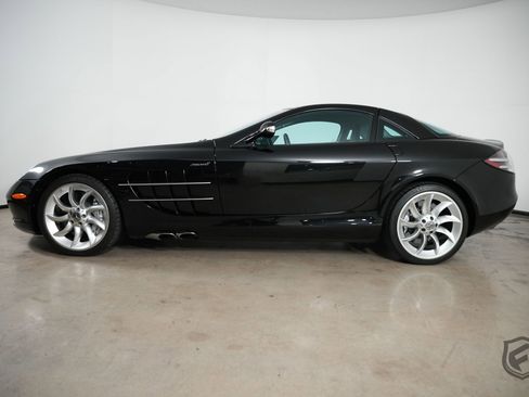 Used 2006 Mercedes-Benz SLR image 10
