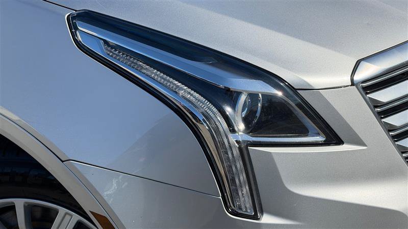 Used 2019 Cadillac XT5 FWD image 11