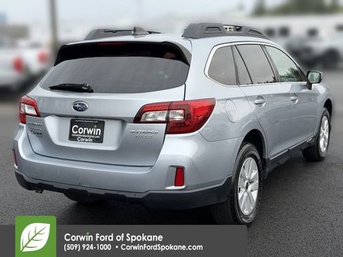 Used 2017 Subaru Outback 2.5i Premium AWD/4WD image 14
