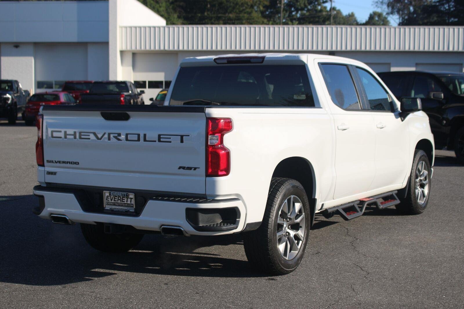 Used 2022 Chevrolet Silverado 1500 RST AWD/4WD image 7