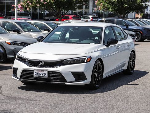 Certified 2024 Honda Civic Sport image 3