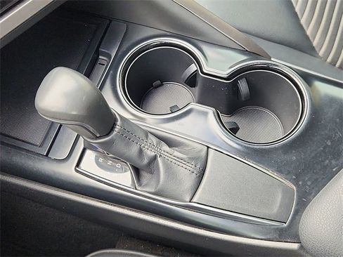 Used 2019 Toyota Camry SE w/ Convenience Package image 15