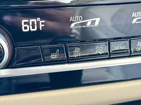 Certified 2023 BMW 530i xDrive w/ Premium Package image 21