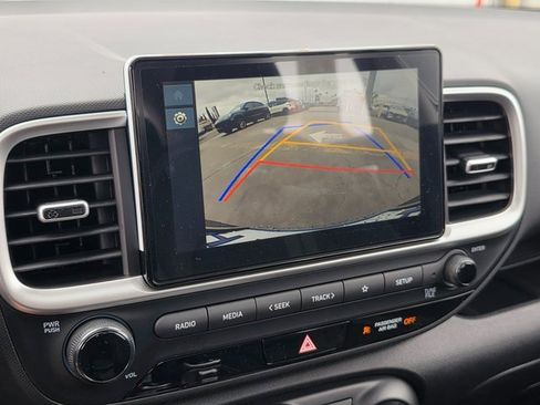 New 2025 Hyundai Venue SEL image 26