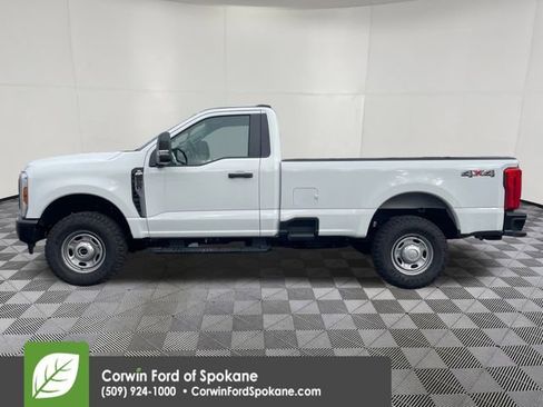 New 2026 Ford F250 XL w/ XL Off-Road Package AWD/4WD image 9