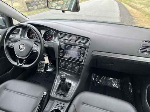 Used 2019 Volkswagen Golf Alltrack S AWD/4WD image 32