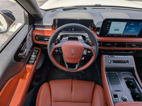 New 2026 Lincoln Aviator Reserve AWD/4WD image 18