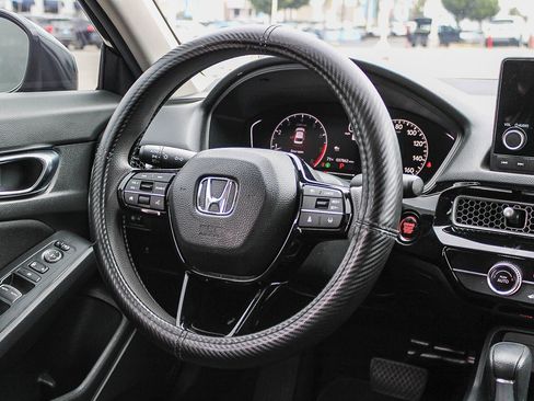Used 2025 Honda Civic LX image 15