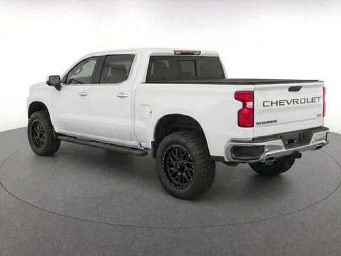 Used 2021 Chevrolet Silverado 1500 LTZ AWD/4WD image 2