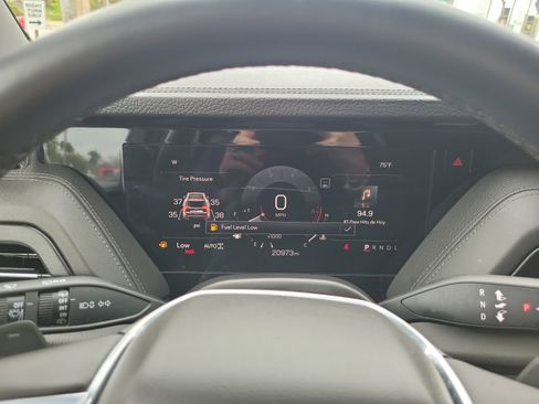 Used 2025 GMC Yukon Denali image 28