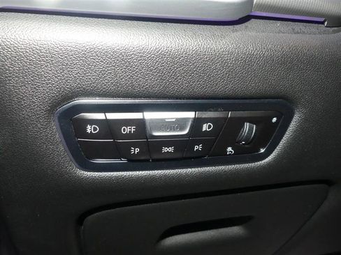 Used 2020 BMW X5 M50i w/ Premium Package image 30