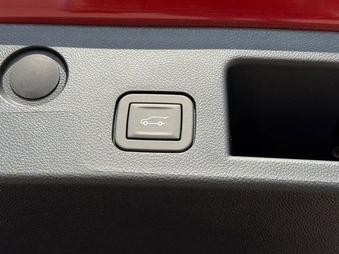 New 2026 Chevrolet Equinox ACTIV w/ Convenience Package III image 28