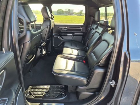 Used 2019 RAM 1500 Laramie AWD/4WD image 15