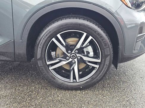 New 2026 Volvo XC40 B5 Core w/ Climate Package image 9