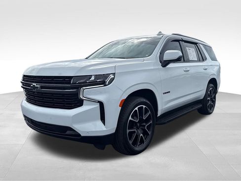 Used 2022 Chevrolet Tahoe RST w/ Luxury Package AWD/4WD image 2