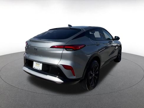 Used 2025 Buick Envista Sport Touring image 14