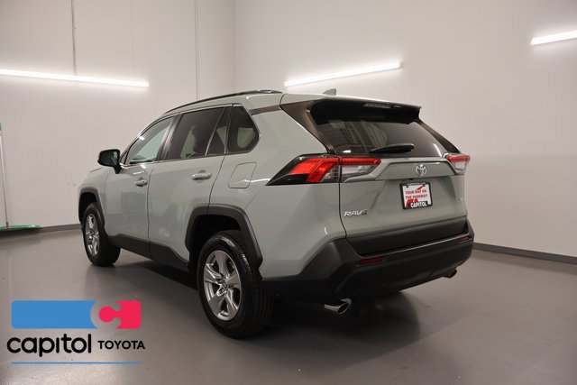 Used 2023 Toyota RAV4 XLE FWD image 5
