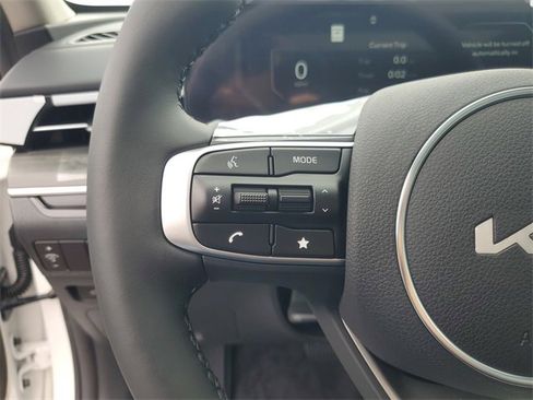 New 2026 Kia K5 EX image 16