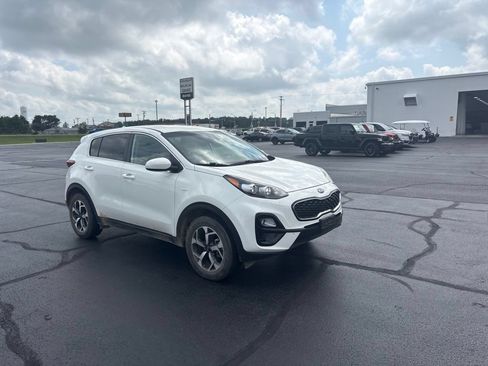 Used 2020 Kia Sportage LX AWD/4WD image 7
