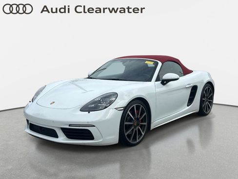 Used 2017 Porsche 718 Boxster S RWD image 1