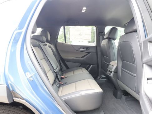 New 2027 Chevrolet Equinox LT w/ Convenience Package II AWD/4WD image 31