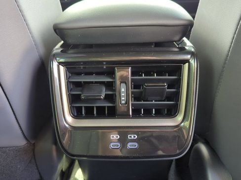 New 2026 Toyota Crown Signia image 8