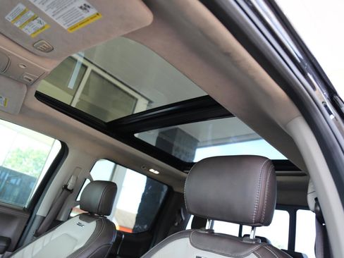 Used 2019 Ford F150 Limited image 34