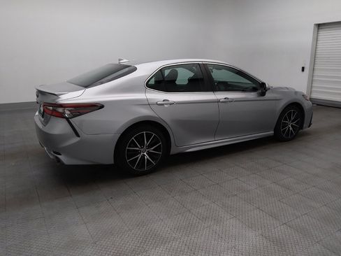 Used 2021 Toyota Camry SE image 10
