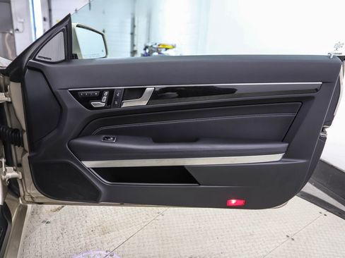 Used 2015 Mercedes-Benz E 400 4MATIC Coupe image 21
