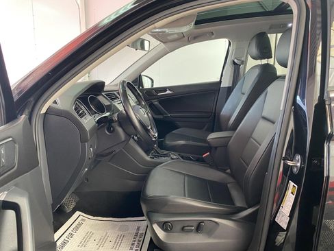 Used 2018 Volkswagen Tiguan SEL image 22