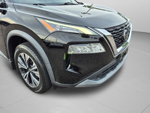 Certified 2021 Nissan Rogue SV FWD image 34