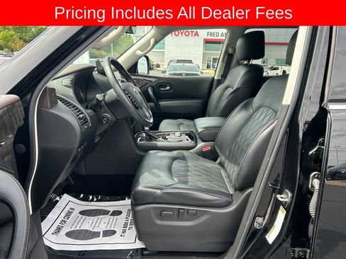 Used 2023 Nissan Armada Platinum w/ Captain's Chairs Package RWD image 2