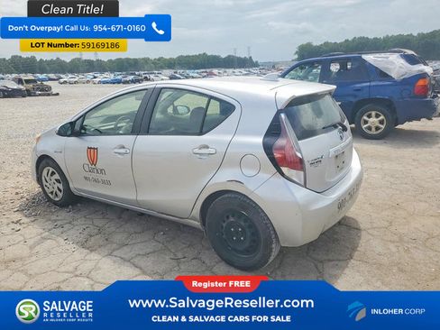 Used 2015 Toyota Prius C One FWD image 3