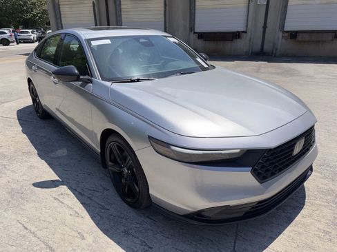 Used 2024 Honda Accord Sport image 13