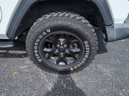 Used 2020 Jeep Wrangler Sport image 7