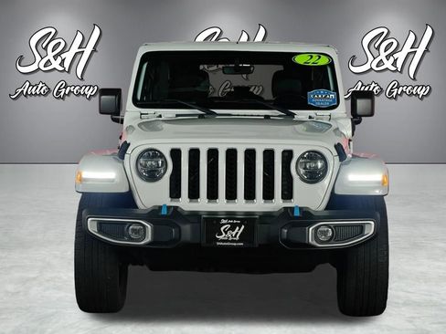 Used 2022 Jeep Wrangler Unlimited Sahara w/ Cold Weather Group image 23