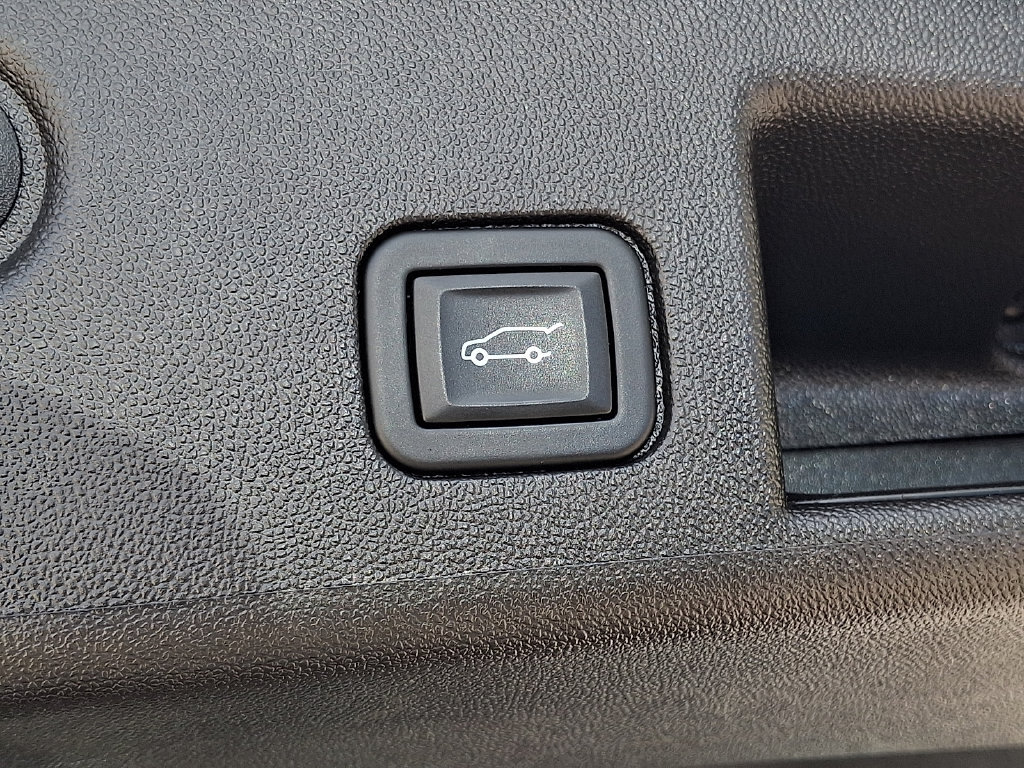 Used 2024 Chevrolet Equinox LT AWD/4WD image 30