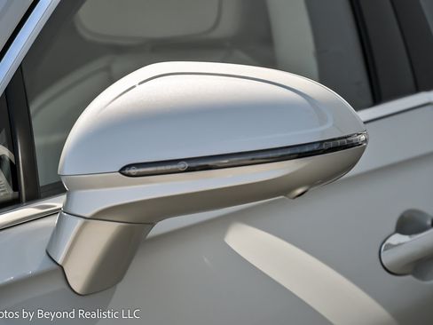 New 2026 Bentley Flying Spur Plug-In Hybrid image 8