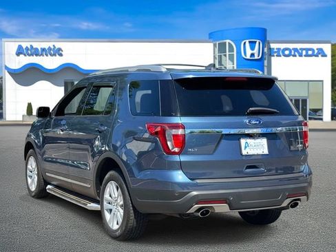 Used 2018 Ford Explorer XLT AWD/4WD image 6