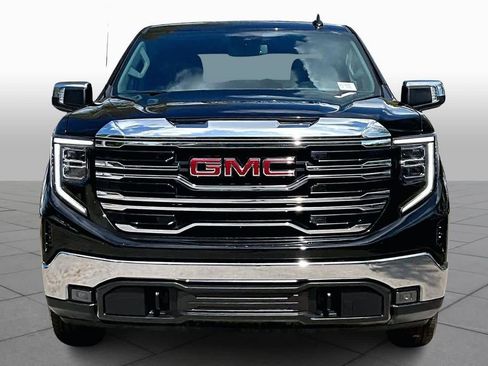 Used 2025 GMC Sierra 1500 SLT image 4